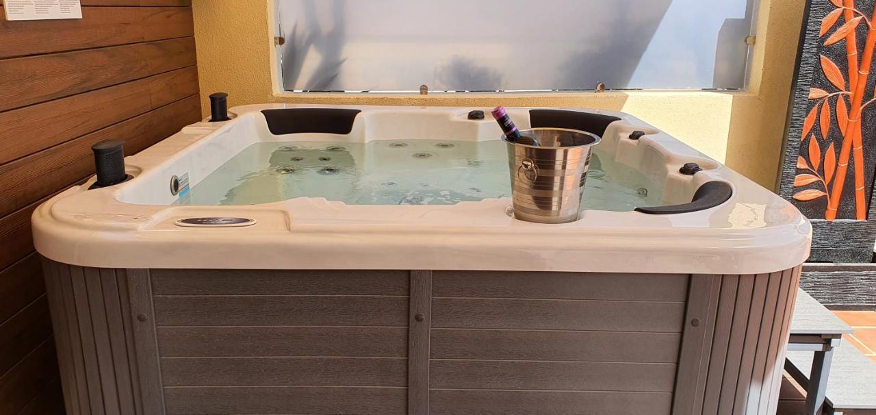 Villa Beautiful Duplex With Jacuzzi à Porto Rico Extérieur photo
